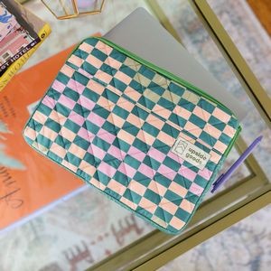 15" Portrait Laptop Sleeve (Puff Puff)